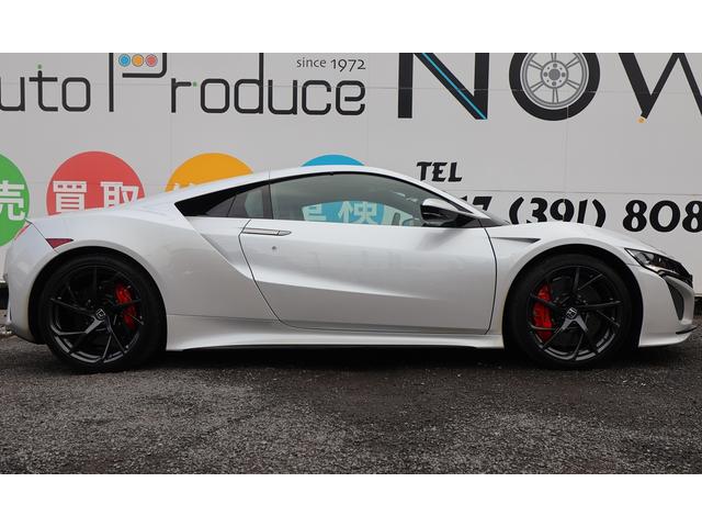 NSX ベースグレード /当社管理車両/カーボンセラミックローターレッドキャリパー/カーボンファイバーインテリアスポーツパッケージ/レッドセミアニリンレザー×アルカンターラコンビシート/全車検時ディーラー記録簿/禁煙車(2枚目)