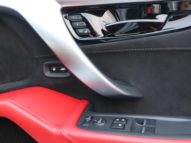 NSX ベースグレード /当社管理車両/カーボンセラミックローターレッドキャリパー/カーボンファイバーインテリアスポーツパッケージ/レッドセミアニリンレザー×アルカンターラコンビシート/全車検時ディーラー記録簿/禁煙車(18枚目)