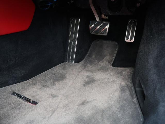 NSX ベースグレード /当社管理車両/カーボンセラミックローターレッドキャリパー/カーボンファイバーインテリアスポーツパッケージ/レッドセミアニリンレザー×アルカンターラコンビシート/全車検時ディーラー記録簿/禁煙車(19枚目)