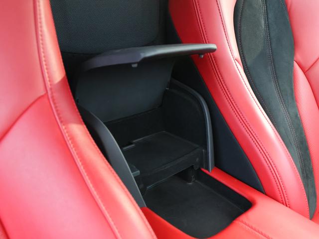 NSX ベースグレード /当社管理車両/カーボンセラミックローターレッドキャリパー/カーボンファイバーインテリアスポーツパッケージ/レッドセミアニリンレザー×アルカンターラコンビシート/全車検時ディーラー記録簿/禁煙車(27枚目)