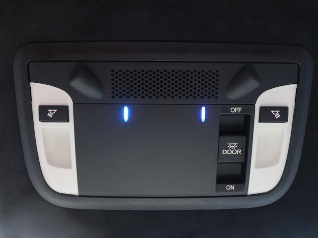 NSX ベースグレード /当社管理車両/カーボンセラミックローターレッドキャリパー/カーボンファイバーインテリアスポーツパッケージ/レッドセミアニリンレザー×アルカンターラコンビシート/全車検時ディーラー記録簿/禁煙車(30枚目)