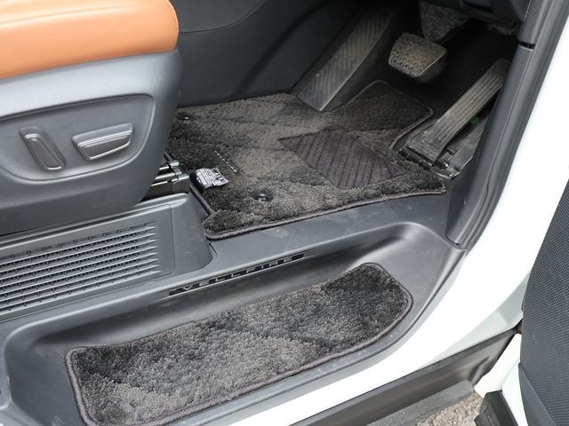 ヴェルファイアハイブリッド Z プレミア /ワンオーナー/4WD/寒冷地仕様/デジタルインナーM/13.2型リヤモニター/GRパフォーマンスダンパー&ドアスタビ/ITSコネコト/スペアタイヤ/TVキャンセラー/サンセットブラウン/禁煙車/(24枚目)