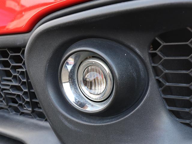 アバルト595 ベースグレード ユーザー買取車/ロッソアバルト/前後ドラレコ/純正オーディオ/純正AW/禁煙車/リヤソナー/ETC/ロッソアバルト/Bluetooth/スポーツモード/MTモード付(12枚目)