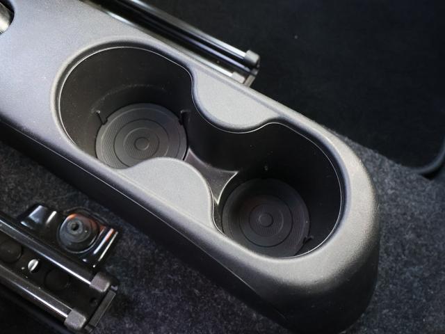 アバルト595 ベースグレード ユーザー買取車/ロッソアバルト/前後ドラレコ/純正オーディオ/純正AW/禁煙車/リヤソナー/ETC/ロッソアバルト/Bluetooth/スポーツモード/MTモード付(48枚目)