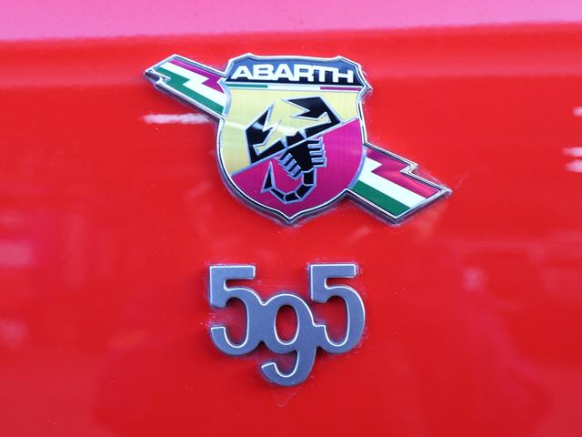 アバルト595 ベースグレード ユーザー買取車/ロッソアバルト/前後ドラレコ/純正オーディオ/純正AW/禁煙車/リヤソナー/ETC/ロッソアバルト/Bluetooth/スポーツモード/MTモード付(55枚目)