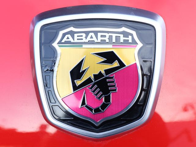 アバルト595 ベースグレード ユーザー買取車/ロッソアバルト/前後ドラレコ/純正オーディオ/純正AW/禁煙車/リヤソナー/ETC/ロッソアバルト/Bluetooth/スポーツモード/MTモード付(56枚目)