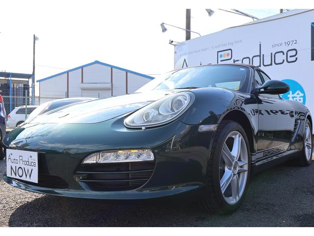 ボクスター ボクスター　ボクスター（２名）／ＰＤＫ／スポーツクロノパッケージ／ベージュ内装／ブラウン幌／レーシンググリーン／ＢＯＳＥサラウンド／純正ナビ／バックカメラ／純正１８インチＡＷ／シートヒーター／禁煙車（5枚目）