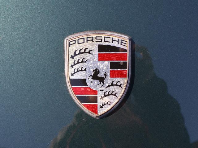 ボクスター ボクスター　ボクスター（２名）／ＰＤＫ／スポーツクロノパッケージ／ベージュ内装／ブラウン幌／レーシンググリーン／ＢＯＳＥサラウンド／純正ナビ／バックカメラ／純正１８インチＡＷ／シートヒーター／禁煙車（18枚目）