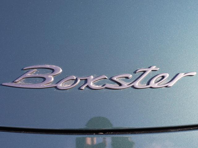 ボクスター ボクスター　ボクスター（２名）／ＰＤＫ／スポーツクロノパッケージ／ベージュ内装／ブラウン幌／レーシンググリーン／ＢＯＳＥサラウンド／純正ナビ／バックカメラ／純正１８インチＡＷ／シートヒーター／禁煙車（23枚目）