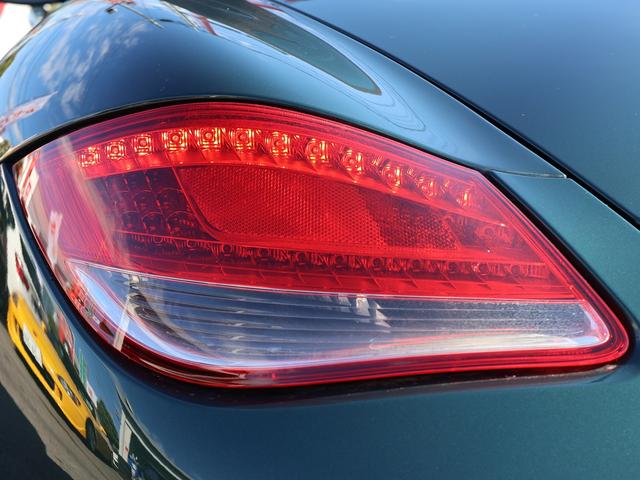 ボクスター ボクスター　ボクスター（２名）／ＰＤＫ／スポーツクロノパッケージ／ベージュ内装／ブラウン幌／レーシンググリーン／ＢＯＳＥサラウンド／純正ナビ／バックカメラ／純正１８インチＡＷ／シートヒーター／禁煙車（24枚目）