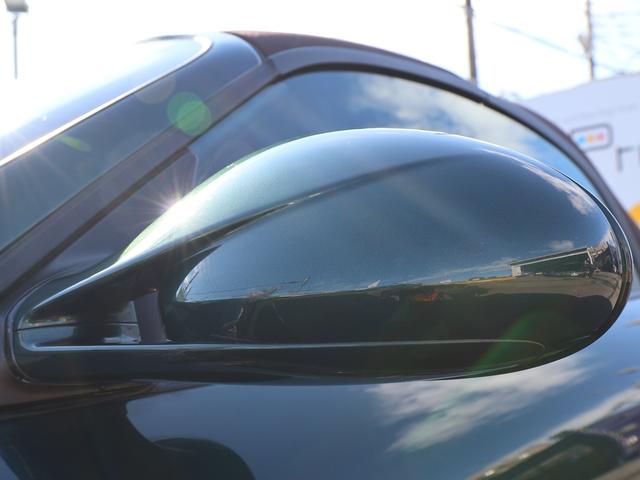 ボクスター ボクスター　ボクスター（２名）／ＰＤＫ／スポーツクロノパッケージ／ベージュ内装／ブラウン幌／レーシンググリーン／ＢＯＳＥサラウンド／純正ナビ／バックカメラ／純正１８インチＡＷ／シートヒーター／禁煙車（30枚目）