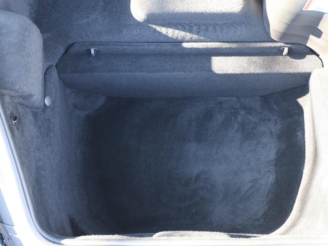 ボクスター ボクスター　ボクスター（２名）／ＰＤＫ／スポーツクロノパッケージ／ベージュ内装／ブラウン幌／レーシンググリーン／ＢＯＳＥサラウンド／純正ナビ／バックカメラ／純正１８インチＡＷ／シートヒーター／禁煙車（32枚目）