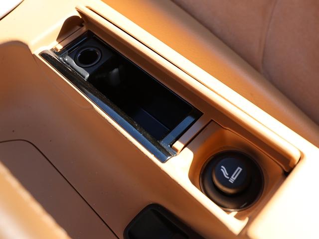 ボクスター ボクスター　ボクスター（２名）／ＰＤＫ／スポーツクロノパッケージ／ベージュ内装／ブラウン幌／レーシンググリーン／ＢＯＳＥサラウンド／純正ナビ／バックカメラ／純正１８インチＡＷ／シートヒーター／禁煙車（66枚目）