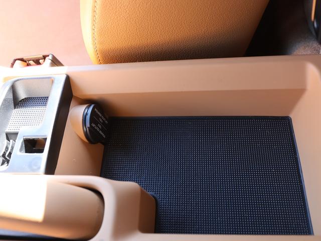 ボクスター ボクスター　ボクスター（２名）／ＰＤＫ／スポーツクロノパッケージ／ベージュ内装／ブラウン幌／レーシンググリーン／ＢＯＳＥサラウンド／純正ナビ／バックカメラ／純正１８インチＡＷ／シートヒーター／禁煙車（67枚目）