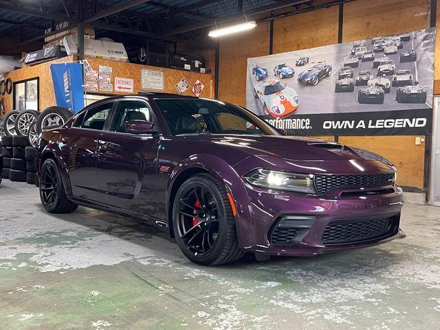ダッジ ダッジ チャージャー ｒ ｔ 新車 ３９２ スキャットパックワイドボディ ヘルレーズン サンルーフ プラスｐｋｇ 1144 0万円 令和4年 22年 埼玉県 中古車 価格 Com