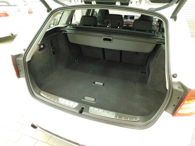 320dツーリング スポーツ17AWバックカメラETC(5枚目)