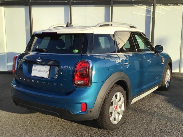 クーパーD クロスオーバー オール4 ペッパーパッケージ MINIドライビングモード 前車追従機能 17インチAW LEDヘッドライト コンフォートアクセス オートトランク アンビエントライト シートヒーター バックカメラ 前後センサー(5枚目)