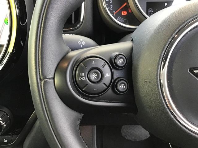 クーパーD クロスオーバー オール4 ペッパーパッケージ MINIドライビングモード 前車追従機能 17インチAW LEDヘッドライト コンフォートアクセス オートトランク アンビエントライト シートヒーター バックカメラ 前後センサー(10枚目)