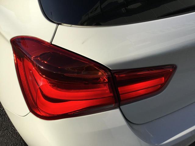 M140i 18インチホイールLEDヘッドライト前後ドラレコアルカンターラ電動シートパーキングサポートバックカメラ後方障害物センサー音楽ライブラリパドルシフトアイドリングストップ(41枚目)