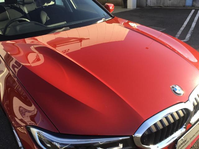 320i 後退アシスト ブラックファブリックシート トップビューカメラ 純正前後ドラレコ ワイヤレスチャージャー オートトランク 前車追従機能 パーキングアシストプラス 17インチホイール LEDヘッドライト(13枚目)