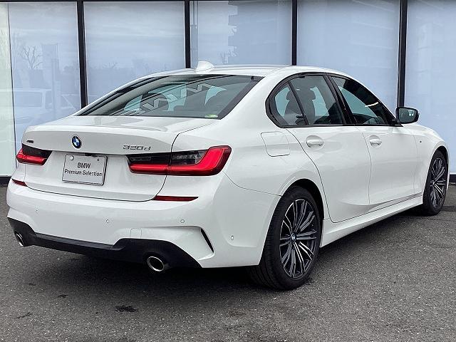 Bmw 3 Series 3d X Drive M Sport 19 White Km Details Japanese Used Cars Goo Net Exchange