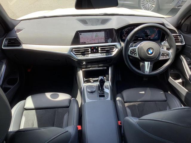 320d xDrive Mスポーツ 弊社デモカー コンフォートPKG Pアシストプラス トップビューカメラ インテリジェントセーフティ 半革スポーツPシート シートヒーター ワイヤレスチャージャー アンビエントライト ACC 前後PDC(3枚目)