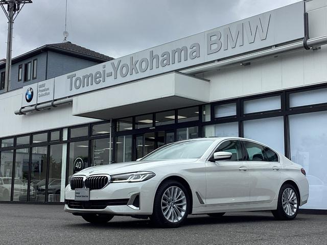 523d xDrive ラグジュアリー EDジョイ+ 18AW サンルーフ 後期モデル プラスパッケージ オートトランク 前車追従クルコン ヘッドアップディスプレイ ブラックレザーシート シートヒーター トップビューカメラ インテリジェントセーフティ(9枚目)