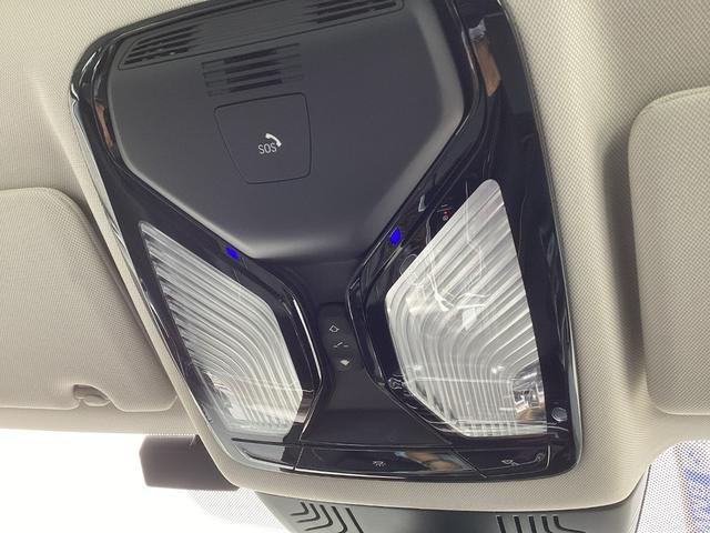 523d xDrive ラグジュアリー EDジョイ+ 18AW サンルーフ 後期モデル プラスパッケージ オートトランク 前車追従クルコン ヘッドアップディスプレイ ブラックレザーシート シートヒーター トップビューカメラ インテリジェントセーフティ(28枚目)