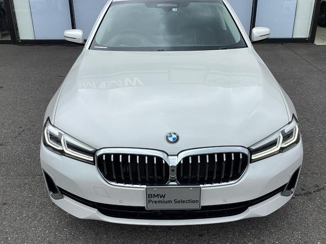 523d xDrive ラグジュアリー EDジョイ+ 18AW サンルーフ 後期モデル プラスパッケージ オートトランク 前車追従クルコン ヘッドアップディスプレイ ブラックレザーシート シートヒーター トップビューカメラ インテリジェントセーフティ(49枚目)
