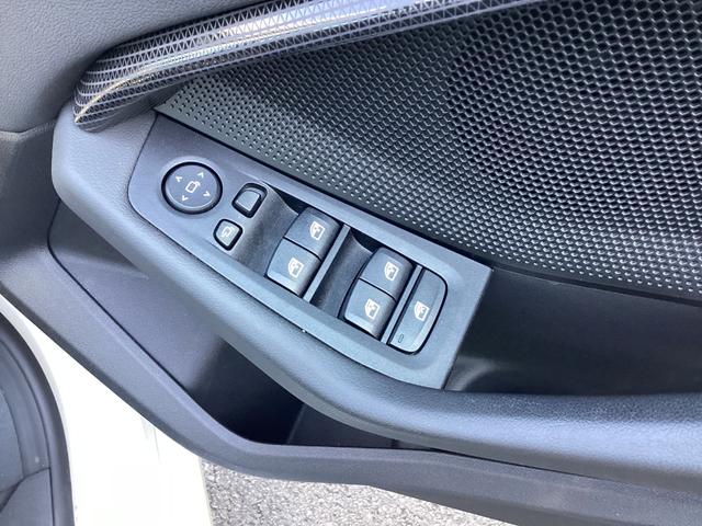 218dグランクーペ プレイ エディションジョイ+ 17AW 前車追従クルコン バックカメラ 前後センサー インテリジェントセーフティ パーキングアシスト 後退アシスト アップルカープレイ コンフォートアクセス 電動シート ナビパッケージ(35枚目)