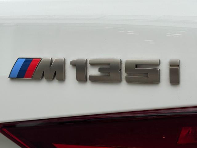 １シリーズ Ｍ１３５ｉ　ｘＤｒｉｖｅ　ＬＥＤ　１８インチアルミホイール　バックカメラ　オートトランク　前後パークディスタンスコントロール　後退アシスト　アルカンターラＭスポーツシート　アンビエントライト　社外ドライブレコーダー前後　ＡＣＣ（22枚目）