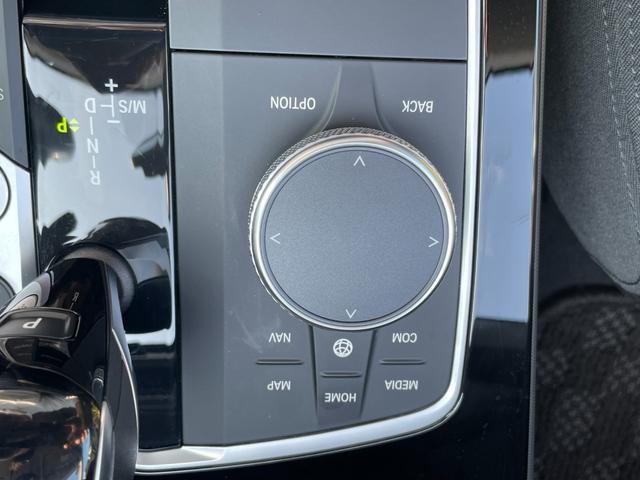 国道２４６号線沿い、南町田グランベリーパーク駅すぐ。ＢＭＷ　Ｐｒｅｍｉｕｍ　Ｓｅｌｅｃｔｉｏｎ　東名横浜／〒１９４－０００４　東京都町田市鶴間５－１８－１／ＴＥＬ：０４２－７８８－８０２２ 41