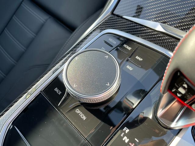 Ｍ２ ベースグレード　ハイラインパッケージ　カーボンルーフ　黒革電動シート　前後ドライブレコーダー　１９インチアルミホイール　ヘッドアップディスプレイ　ＨａｒｍａｎＫａｒｄｏｎ　シートヒーター　アクティブクルーズコントロール　禁煙車　ＢＴ接続可（39枚目）