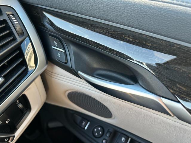 Ｘ６ ｘＤｒｉｖｅ　３５ｉ　Ｍスポーツ　【正規認定中古車】【最長４年！全国正規ディーラー保証付／２年・走行距離無制限】サンルーフ　ｈａｒｍａｎ／ｋａｒｄｏｎサウンド　アイボリー×ブラックバイカラーフルレザーシート　全席ヒーター（57枚目）