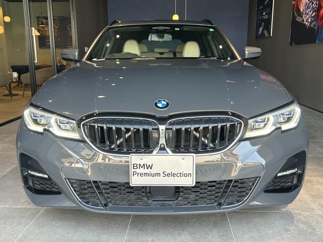 ３シリーズ ３３０ｉツーリング　Ｍスポーツ　認定中古車／正規ディーラー／認定中古車保証／禁煙車両／白革電動シート／レーザーライト／ウッドトリム／アンビエントライト／トップビューカメラ／全方位障害物センサー／ワイヤレスチャージャー／シートヒーター（16枚目）