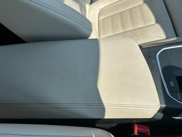 ３シリーズ ３３０ｉツーリング　Ｍスポーツ　認定中古車／正規ディーラー／認定中古車保証／禁煙車両／白革電動シート／レーザーライト／ウッドトリム／アンビエントライト／トップビューカメラ／全方位障害物センサー／ワイヤレスチャージャー／シートヒーター（58枚目）