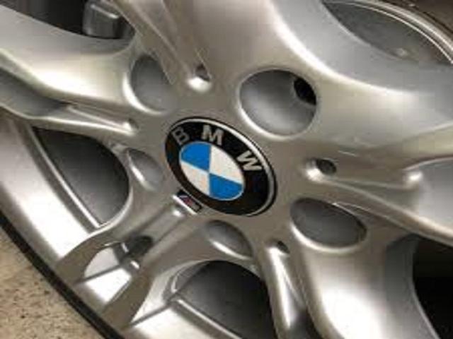 ３シリーズ ３３０ｉツーリング　Ｍスポーツ　認定中古車／正規ディーラー／認定中古車保証／禁煙車両／白革電動シート／レーザーライト／ウッドトリム／アンビエントライト／トップビューカメラ／全方位障害物センサー／ワイヤレスチャージャー／シートヒーター（65枚目）