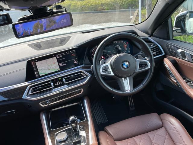 Ｘ６ ｘＤｒｉｖｅ　３５ｄ　Ｍスポーツハイラインパッケージ　【正規認定中古車】【最長４年！全国正規ディーラー保証付／２年・走行距離無制限】パノラマサンルーフ　ブラウンレザー電動スポーツシート　全席シートヒーター　シートクーラー　マッサージシート２１インチアルミ（5枚目）