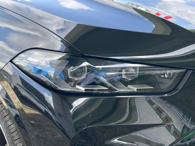 Ｘ５ ｘＤｒｉｖｅ　４０ｄ　Ｍスポーツ　【正規認定中古車】【最長４年！全国正規ディーラー保証付／２年・走行距離無制限】パノラマサンルーフ　後輪操舵　エアサス　ＡＣＣ　トップビューカメラ　ハーマンカードンスピーカー　シートマッサージ　７人乗り（20枚目）
