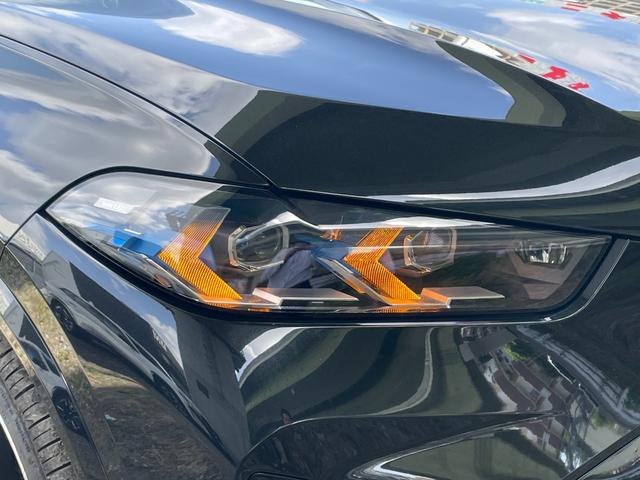 Ｘ５ ｘＤｒｉｖｅ　４０ｄ　Ｍスポーツ　【正規認定中古車】【最長４年！全国正規ディーラー保証付／２年・走行距離無制限】パノラマサンルーフ　後輪操舵　エアサス　ＡＣＣ　トップビューカメラ　ハーマンカードンスピーカー　シートマッサージ　７人乗り（21枚目）