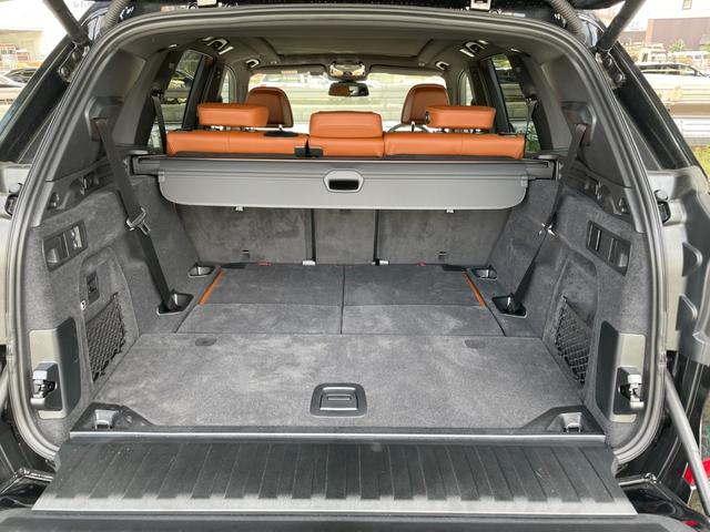 Ｘ５ ｘＤｒｉｖｅ　４０ｄ　Ｍスポーツ　【正規認定中古車】【最長４年！全国正規ディーラー保証付／２年・走行距離無制限】パノラマサンルーフ　後輪操舵　エアサス　ＡＣＣ　トップビューカメラ　ハーマンカードンスピーカー　シートマッサージ　７人乗り（29枚目）