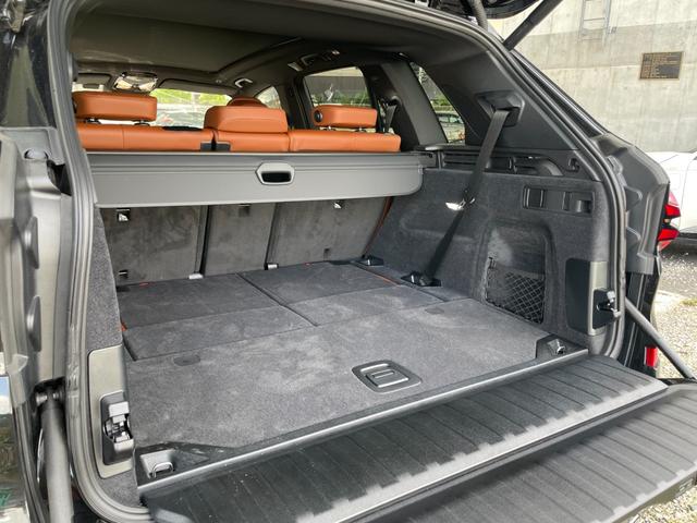Ｘ５ ｘＤｒｉｖｅ　４０ｄ　Ｍスポーツ　【正規認定中古車】【最長４年！全国正規ディーラー保証付／２年・走行距離無制限】パノラマサンルーフ　後輪操舵　エアサス　ＡＣＣ　トップビューカメラ　ハーマンカードンスピーカー　シートマッサージ　７人乗り（30枚目）