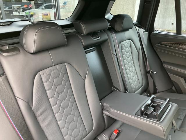 Ｘ３ Ｍ コンペティション　【正規認定中古車】【最長４年！全国正規ディーラー保証付／２年・走行距離無制限】ハーマンカードンスピーカー　カーボントリム　ＡＣＣ　黒革電動シート　シートヒーター　シートベンチレーション　トップビュー（40枚目）