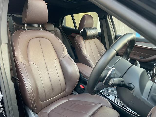 Ｘ２ Ｍ３５ｉ　【正規認定中古車】【全国正規ディーラー保証付／２年・走行距離無制限】セレクトパッケージ　パノラマサンルーフ　茶革電動シート　ヘッドアップディスプレイ　ＨＩＦＩスピーカー　バックカメラ（3枚目）