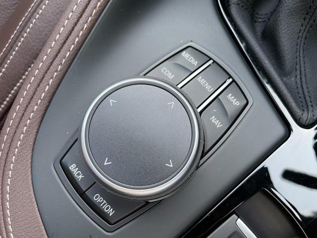 Ｘ２ Ｍ３５ｉ　【正規認定中古車】【全国正規ディーラー保証付／２年・走行距離無制限】セレクトパッケージ　パノラマサンルーフ　茶革電動シート　ヘッドアップディスプレイ　ＨＩＦＩスピーカー　バックカメラ（56枚目）