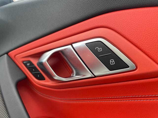 Ｚ４ Ｍ４０ｉ　【正規認定中古車】【全国正規ディーラー保証付／２年・走行距離無制限】赤革電動スポーツシート　シートヒーター　ハーマンカードン　アンビエントライト　社外レーダー　社外ＴＶ　１９インチアルミ（41枚目）