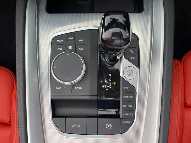Ｚ４ Ｍ４０ｉ　【正規認定中古車】【全国正規ディーラー保証付／２年・走行距離無制限】赤革電動スポーツシート　シートヒーター　ハーマンカードン　アンビエントライト　社外レーダー　社外ＴＶ　１９インチアルミ（50枚目）