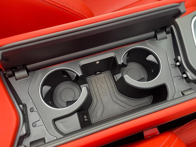 Ｚ４ Ｍ４０ｉ　【正規認定中古車】【全国正規ディーラー保証付／２年・走行距離無制限】赤革電動スポーツシート　シートヒーター　ハーマンカードン　アンビエントライト　社外レーダー　社外ＴＶ　１９インチアルミ（52枚目）