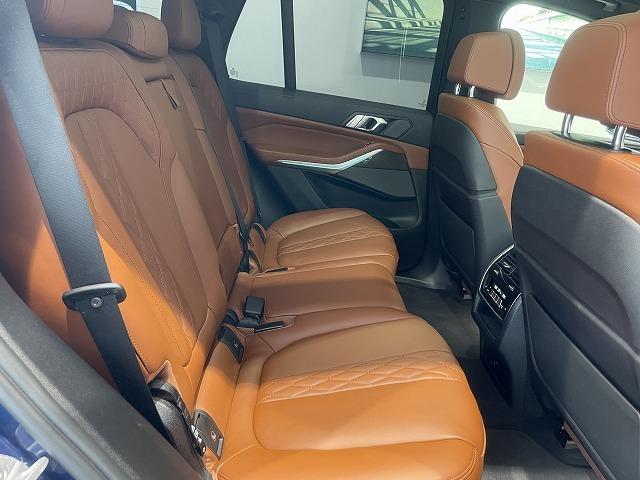 Ｘ５ ｘＤｒｉｖｅ　４０ｄ　Ｍスポーツ　【正規認定中古車】【最長４年！全国正規ディーラー保証付／２年・走行距離無制限】パノラマサンルーフ　シートヒーター　シートベンチレーション　シートマッサージ　保冷保温カップホルダー　ソフトクローズドア（21枚目）