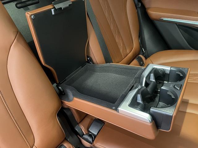 Ｘ５ ｘＤｒｉｖｅ　４０ｄ　Ｍスポーツ　【正規認定中古車】【最長４年！全国正規ディーラー保証付／２年・走行距離無制限】パノラマサンルーフ　シートヒーター　シートベンチレーション　シートマッサージ　保冷保温カップホルダー　ソフトクローズドア（25枚目）